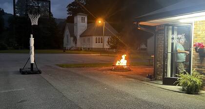 Hatfield’s Lodging LLC, in the heart of Hatfield McCoy trail system.