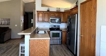 Spacious 3 bedroom home near the Barefoot Bar