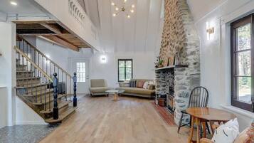 TV, DVD player, offices