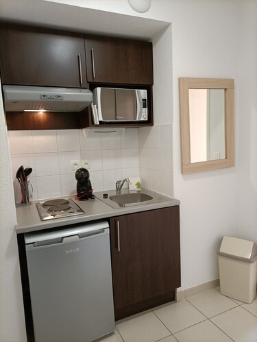 Studio Dans Résidence Avec Piscine D88