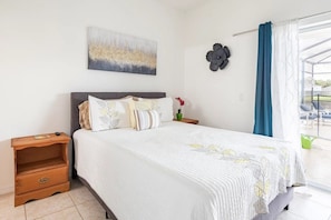 5 habitaciones, tabla de planchar con plancha, wifi y ropa de cama