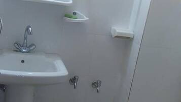 Dobbeltrom – standard | Bad | Tøfler