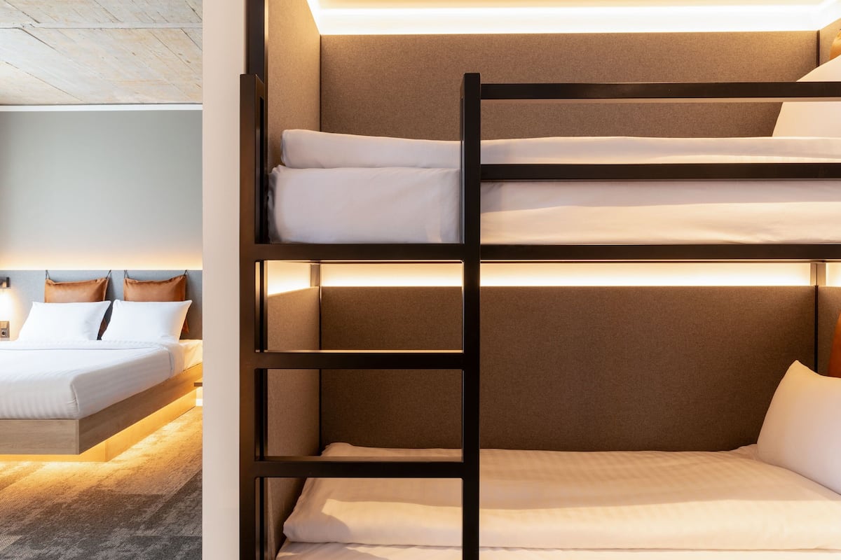 Habitación familiar, 1 cama Queen size | 1 habitación, wifi gratis y ropa de cama