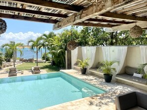 Pool - Coco 14BR Oceanfront Villa Compound (Isla Mujeres)
