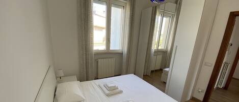 2 Schlafzimmer, Bügeleisen/Bügelbrett, WLAN, Bettwäsche