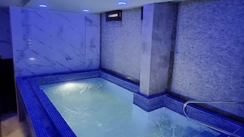 Tina de hidromasaje interior
