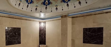 Bain à remous, hammam, sources chaudes/minérales