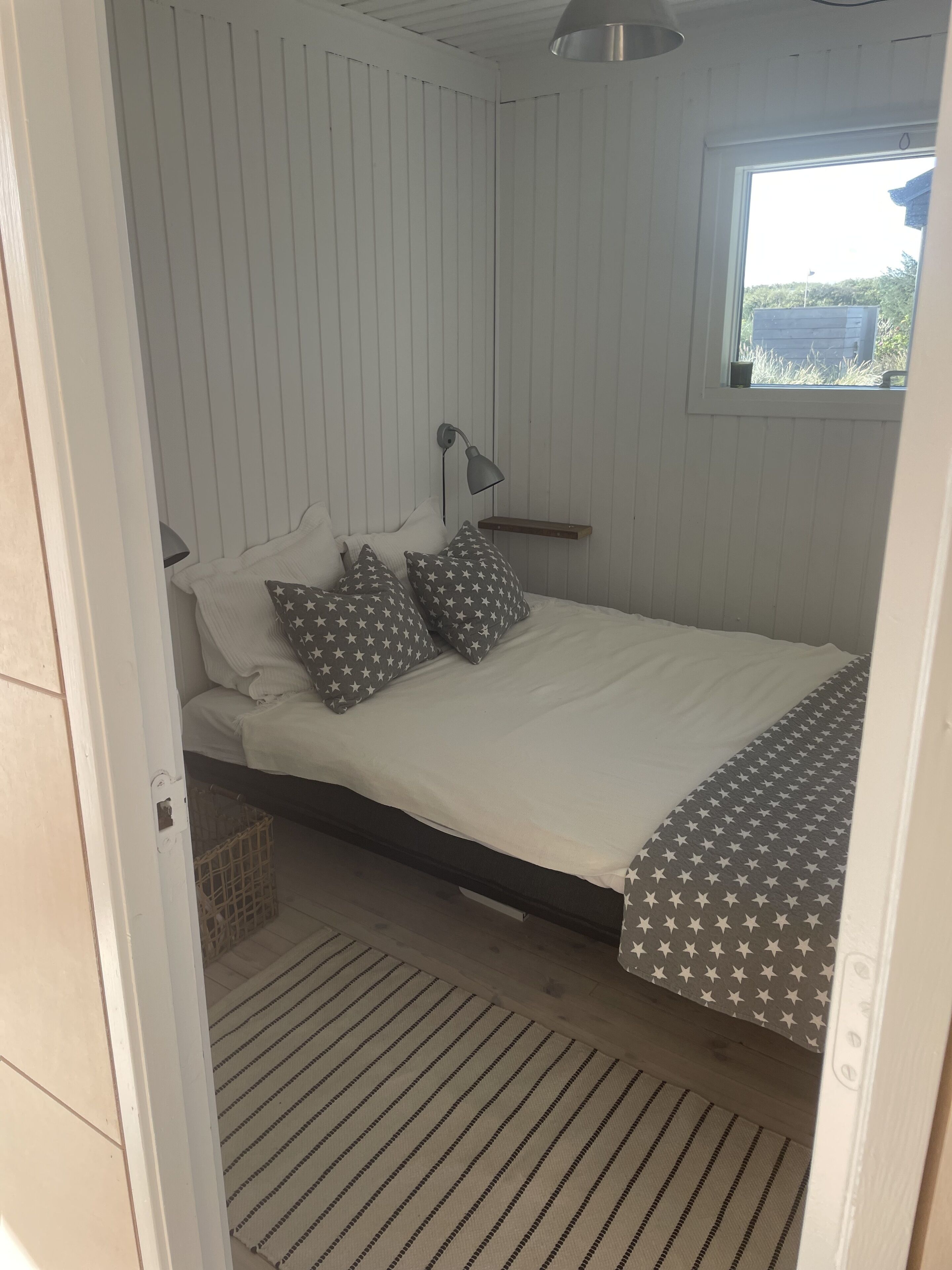 3 chambres, fer et planche à repasser, Wi-Fi, draps fournis
