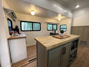 Fridge, coffee/tea maker, cookware/dishes/utensils - Discover Pine Haven Retreat—a modern farmhouse camper in Hochatown/Broken Bow (Broken Bow)