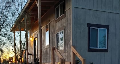 Mustang Trail Ranch Casita. Natural desert setting open air living with views!