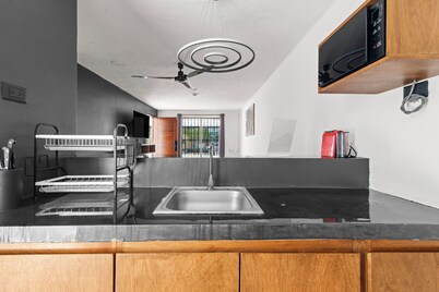 ELEGANT HOUSE / NEAR THE AIRPORT, MERIDA, YUCATAN. HOUSE MR