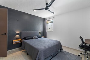 2 bedrooms, desk, iron/ironing board, free WiFi