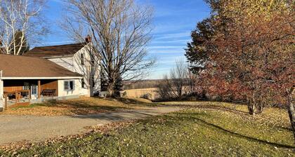 Quiet farmhouse with amazing views - close to skiing in Ellicotville!