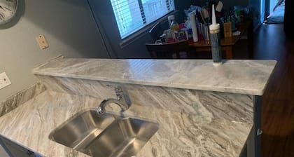 Beautiful 2 bed 2 bath condo in heart of woodlands with private balcony