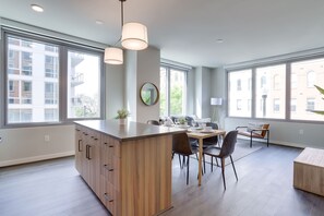 Comfort-Apartment, 2 Schlafzimmer, Stadtblick | Eigene Küche