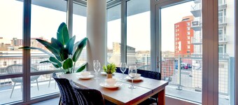 Cozy Apartments Near the Metro