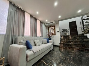 Smart TV, video games, computer monitors