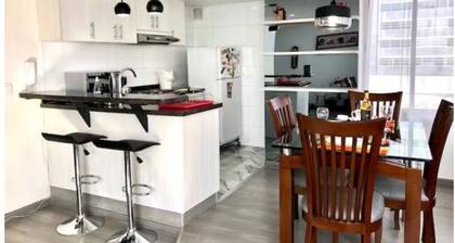 Cozy and Brightening Condo La Castellana, Bogota. Close to Chico Area, 93 Park