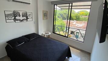 1 Schlafzimmer, Schreibtisch, Bügeleisen/Bügelbrett, kostenloses WLAN