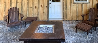 Enjoy a cozy experience at Elizabeth Farms! Close to hiking & equestrian trails.