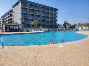 Pool - Tropical Treasure (Myrtle beach)