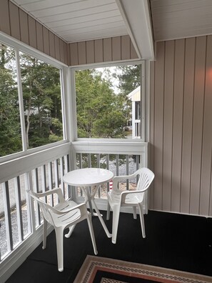 Dining - Family-Friendly Cottage w/ Porch, Kayaks & Bikes – Short Drive to Bethany (Bethany Beach)