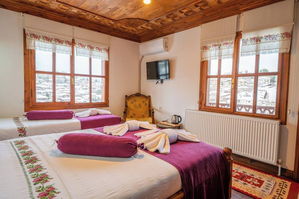 Deluxe Triple Room | Premium bedding, soundproofing, free WiFi, bed sheets