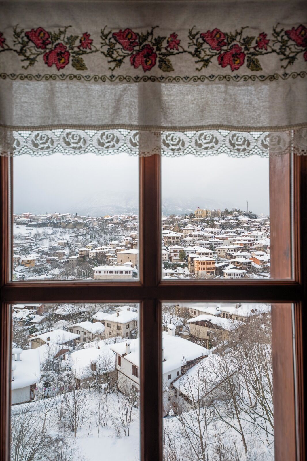 Premium bedding, soundproofing, free WiFi, bed sheets