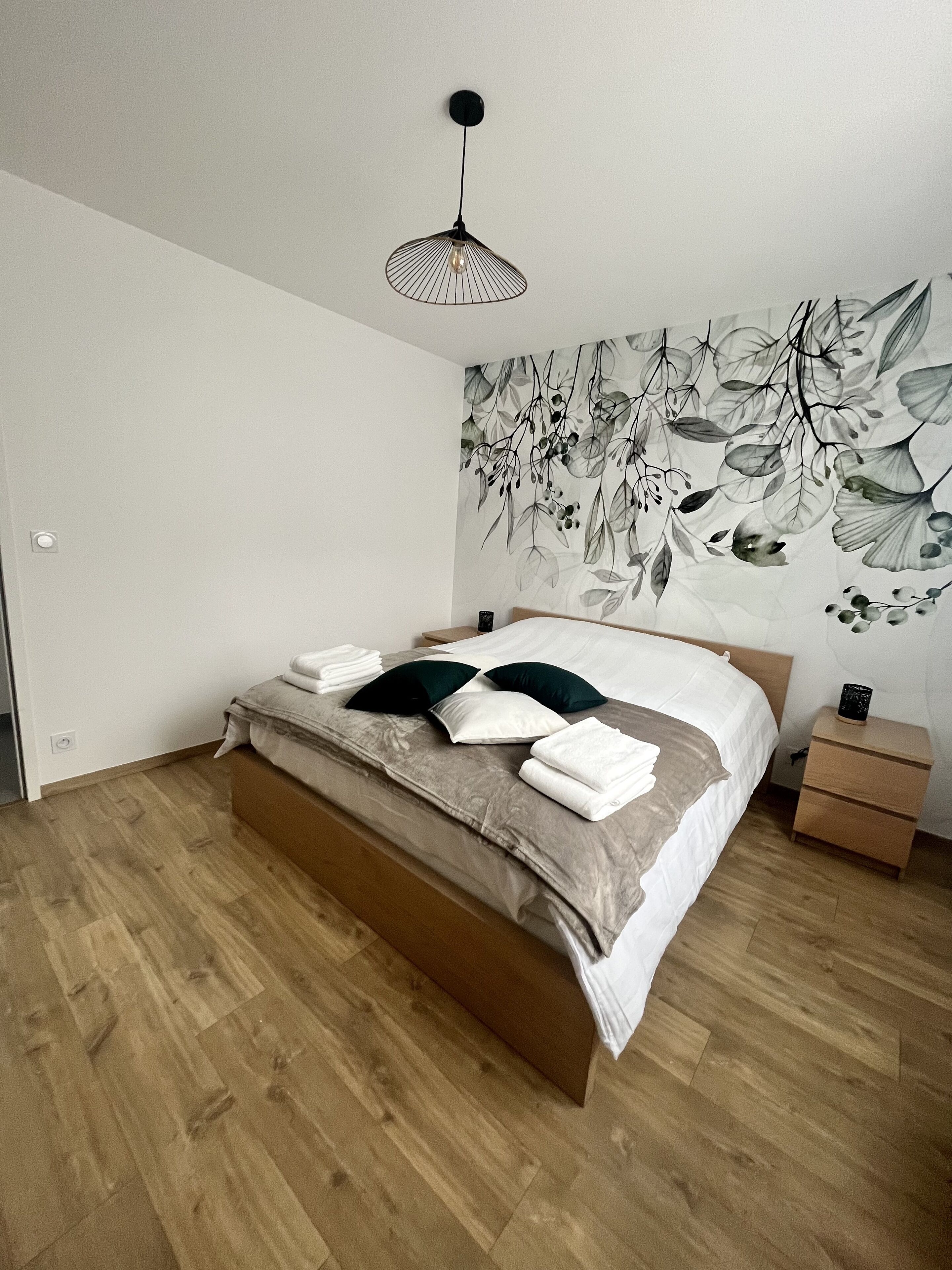 2 soverom, strykejern/-brett, reiseseng for barn og wi-fi (inkludert)