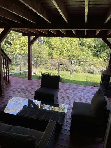 Home with Park View on Yonge St Newmarket