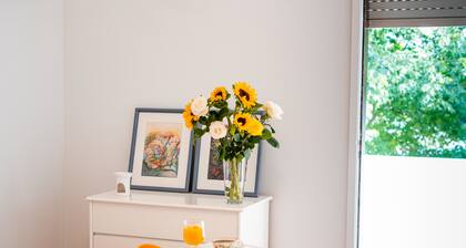 Seaside Elegance and Tranquility: Your Luxurious Porto Getaway