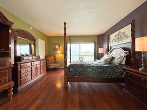 3 Schlafzimmer, Schreibtisch, Bügeleisen/Bügelbrett, kostenloses WLAN