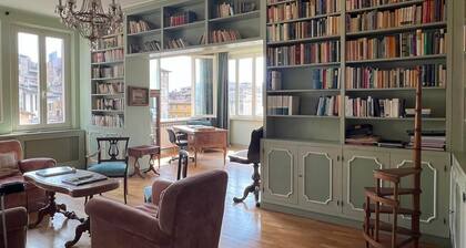 Degli Oddi penthouse in the center in 1600 building a few steps from the cathedral