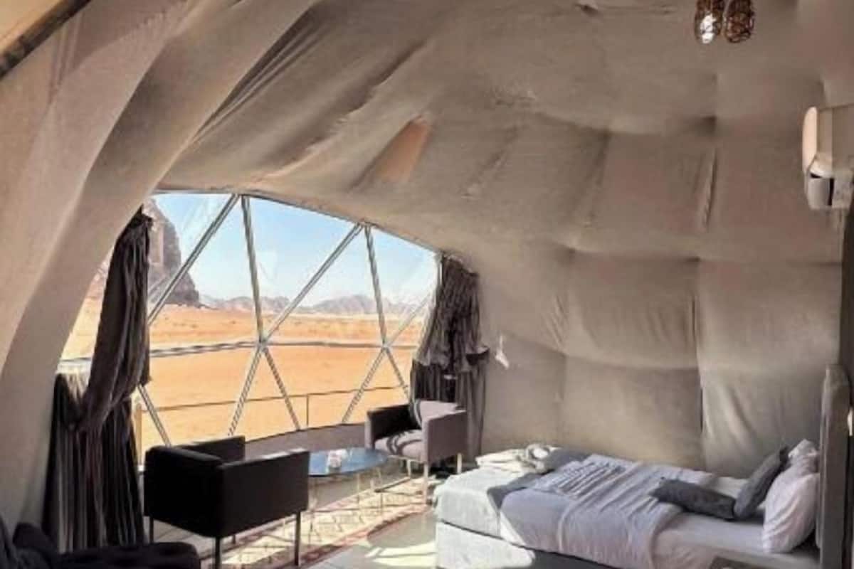 Luxury Triple Room | Egyptian cotton sheets, premium bedding, down duvets, pillow-top beds