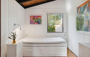 3 bedrooms, travel cot, free WiFi
