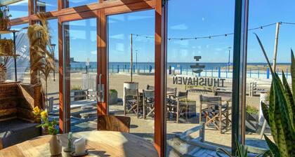 2 bedroom amazing home in Makkum