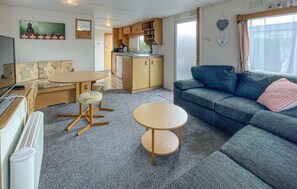 TV - 2 bedroom amazing home in Makkum (Makkum)