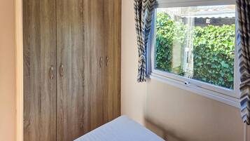 2 bedrooms, free WiFi