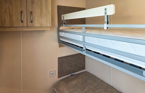 2 bedroom amazing home in Makkum