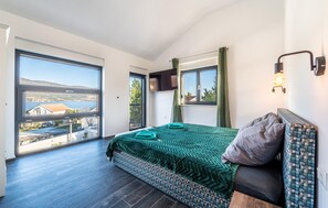 3 sovrum, resesäng, gratis wi-fi och sängkläder