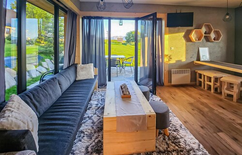 Cozy home in Zakopane with WiFi