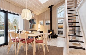 Dining - Cozy home in Ebeltoft with kitchen (Ebeltoft)