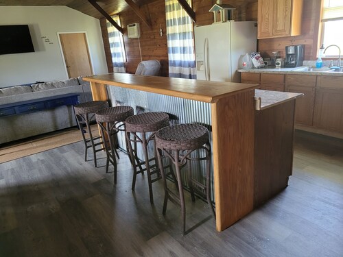 Groups,families,fisherman friendly gatherings lake close by and boating  parking