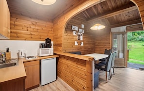 Fridge, stovetop, coffee/tea maker, cookware/dishes/utensils - Cozy home in Oberharz with WiFi (Oberharz)