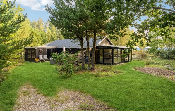 Exterior - 2 bedroom gorgeous home in Højslev (Højslev)