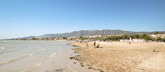 Stunning home in Alcanar