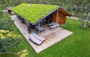 Outdoor dining - Gorgeous home in Højby with sauna (Højby)