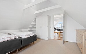 2 bedrooms, free WiFi