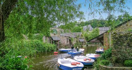 Gorgeous home in Saint-Clet with WiFi