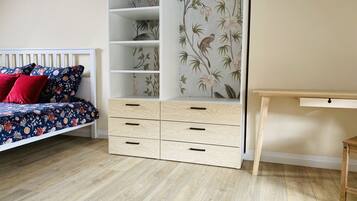 2 makuuhuonetta, Wi-Fi, vuodevaatteet